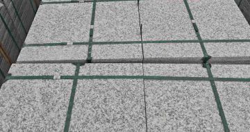 承德芝麻白大花地铺