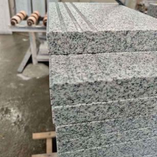 承德芝麻白楼梯踏步