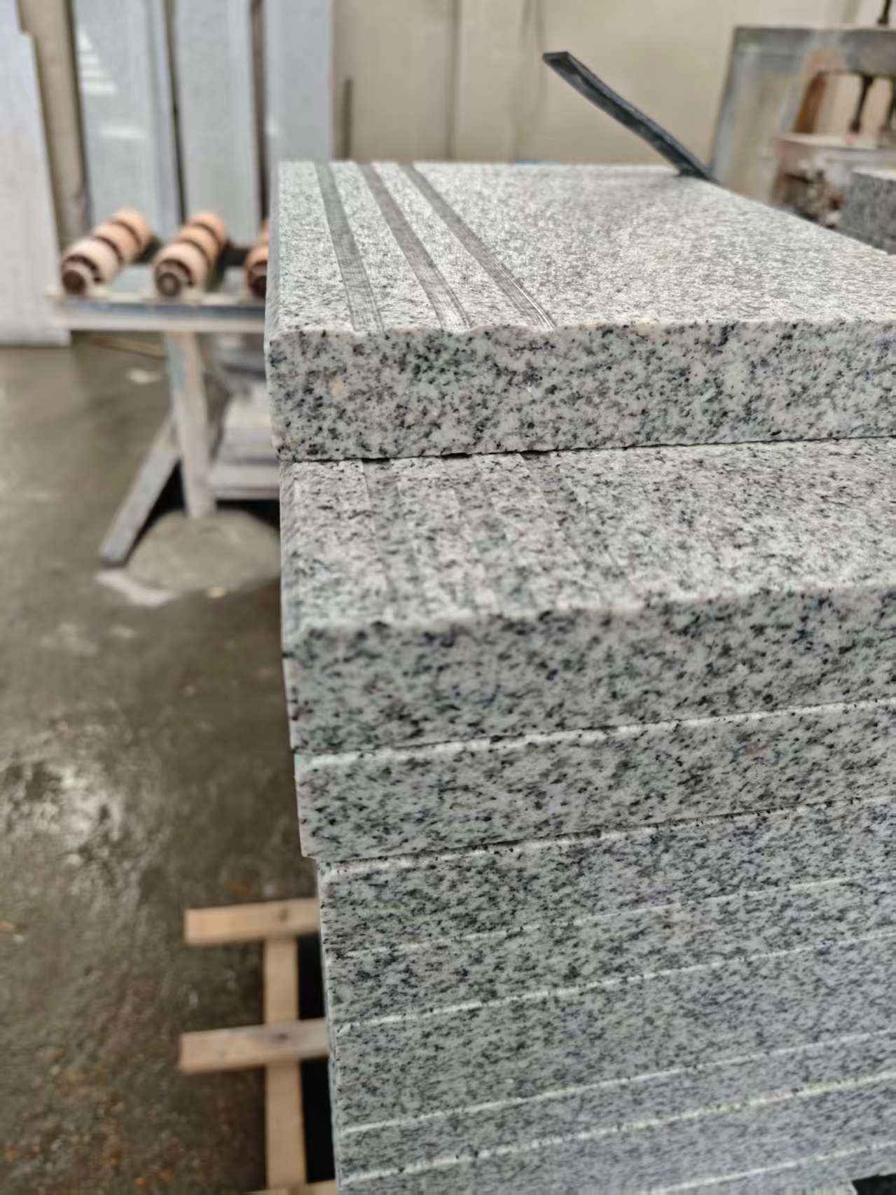 承德芝麻白楼梯踏步